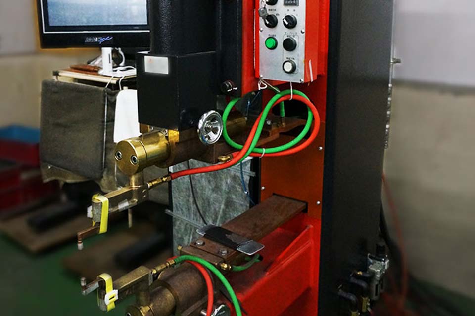インバータスポット溶接機 ID40ⅣHP-NT